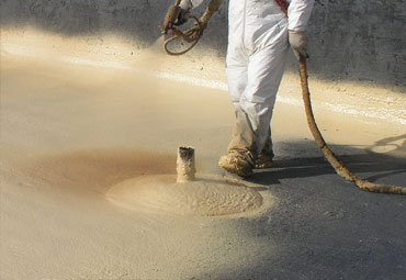 what are the benefits to spray foam roofing in Oakville?